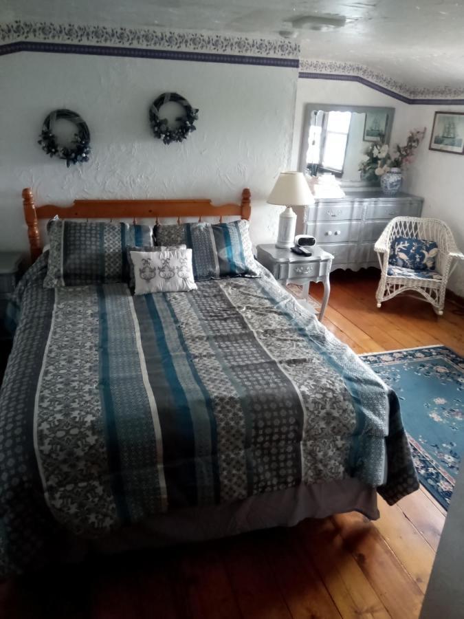 Sea Breeze Inn Beach Rentals Barnstable Exterior photo